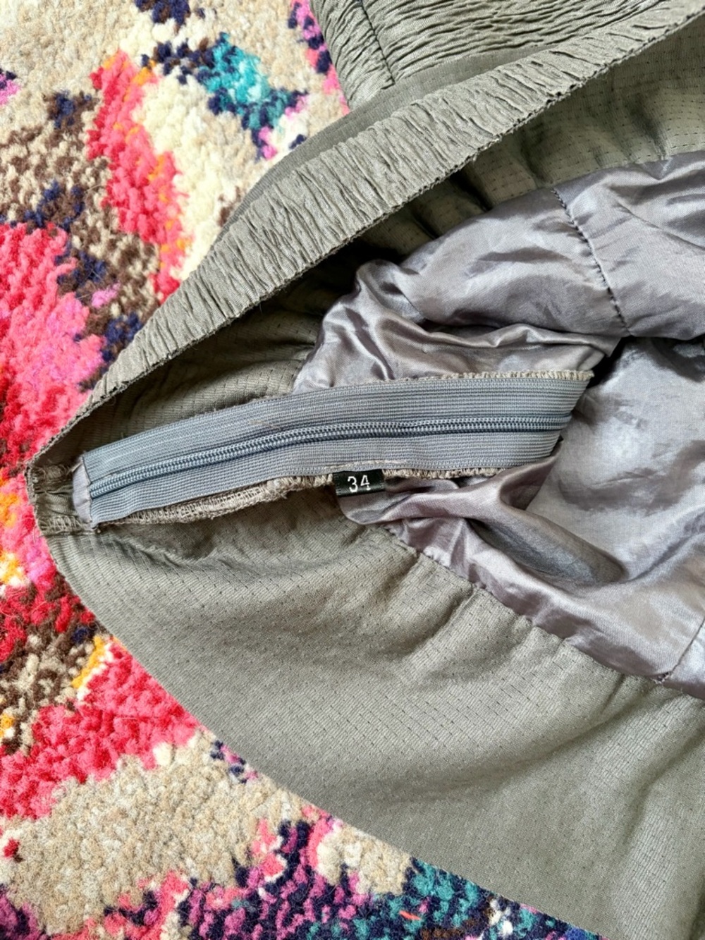 Gray Ruffle Y2K Hem Cami Top - Picture 5 of 7